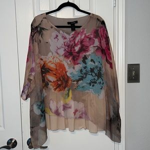 Floral and flowy tunic top